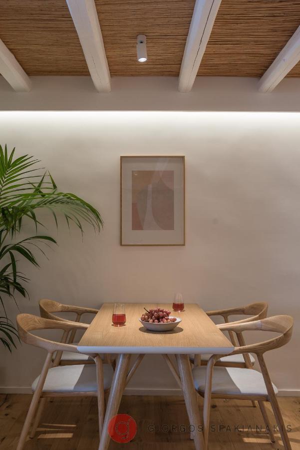 NESEA Boutique Apartments Hydra  Extérieur photo