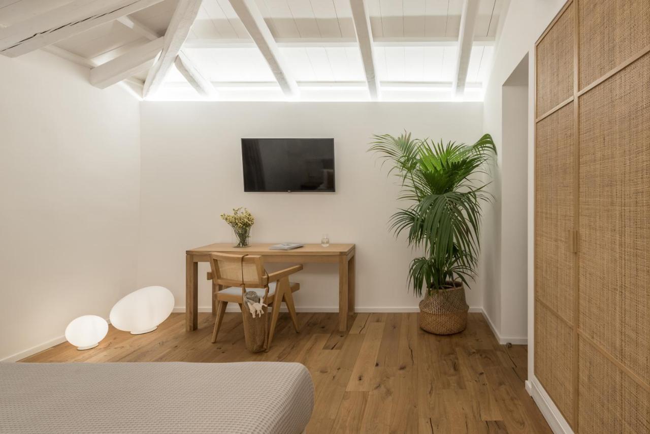 NESEA Boutique Apartments Hydra  Extérieur photo