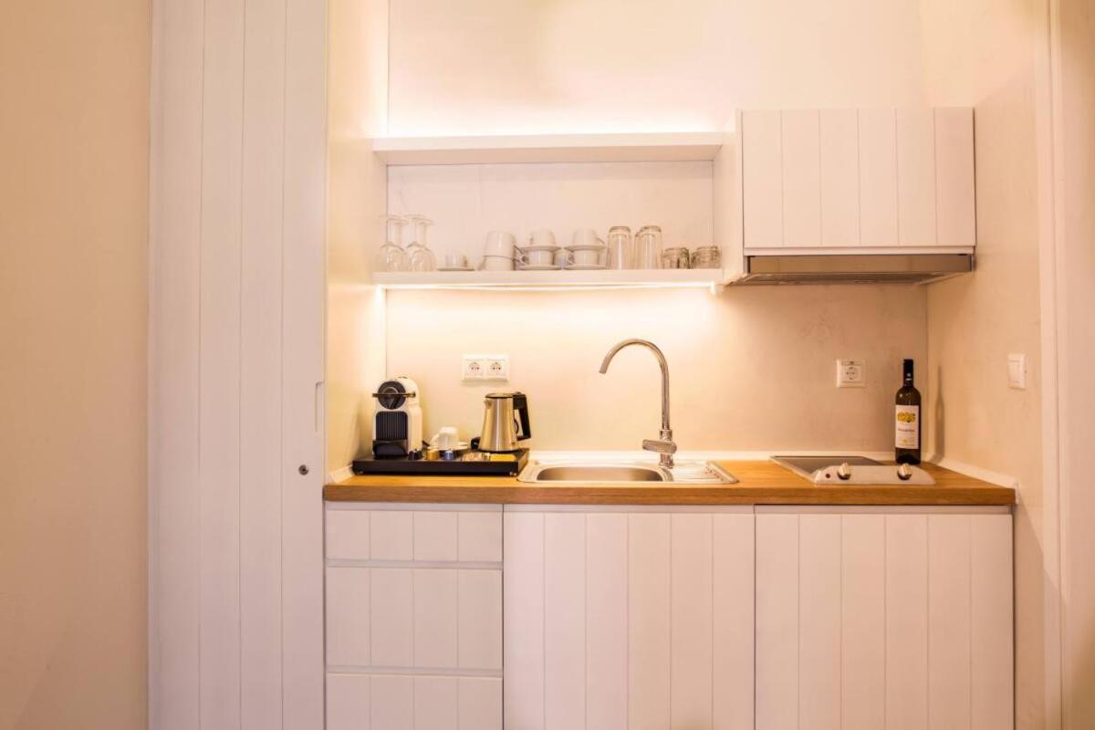 NESEA Boutique Apartments Hydra  Extérieur photo
